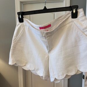 Lilly Pulitzer Buttercup mid rise white cotton shorts size 8